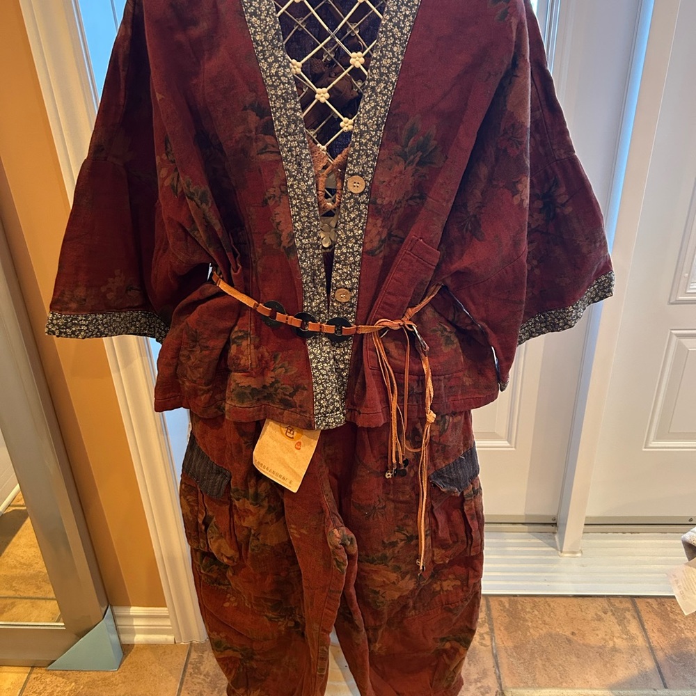 JUESE Floral Red and blue set ones size new with tag